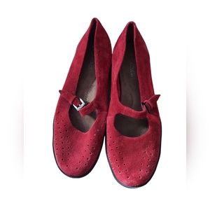 11  Aerosoles Red Mary Janes shoe